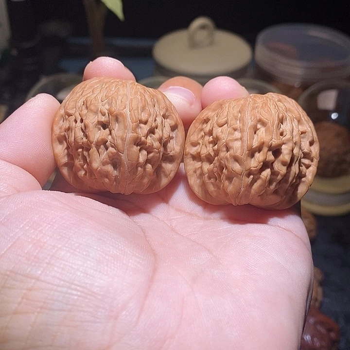 大***齐吊坠文玩核桃全品磨盘