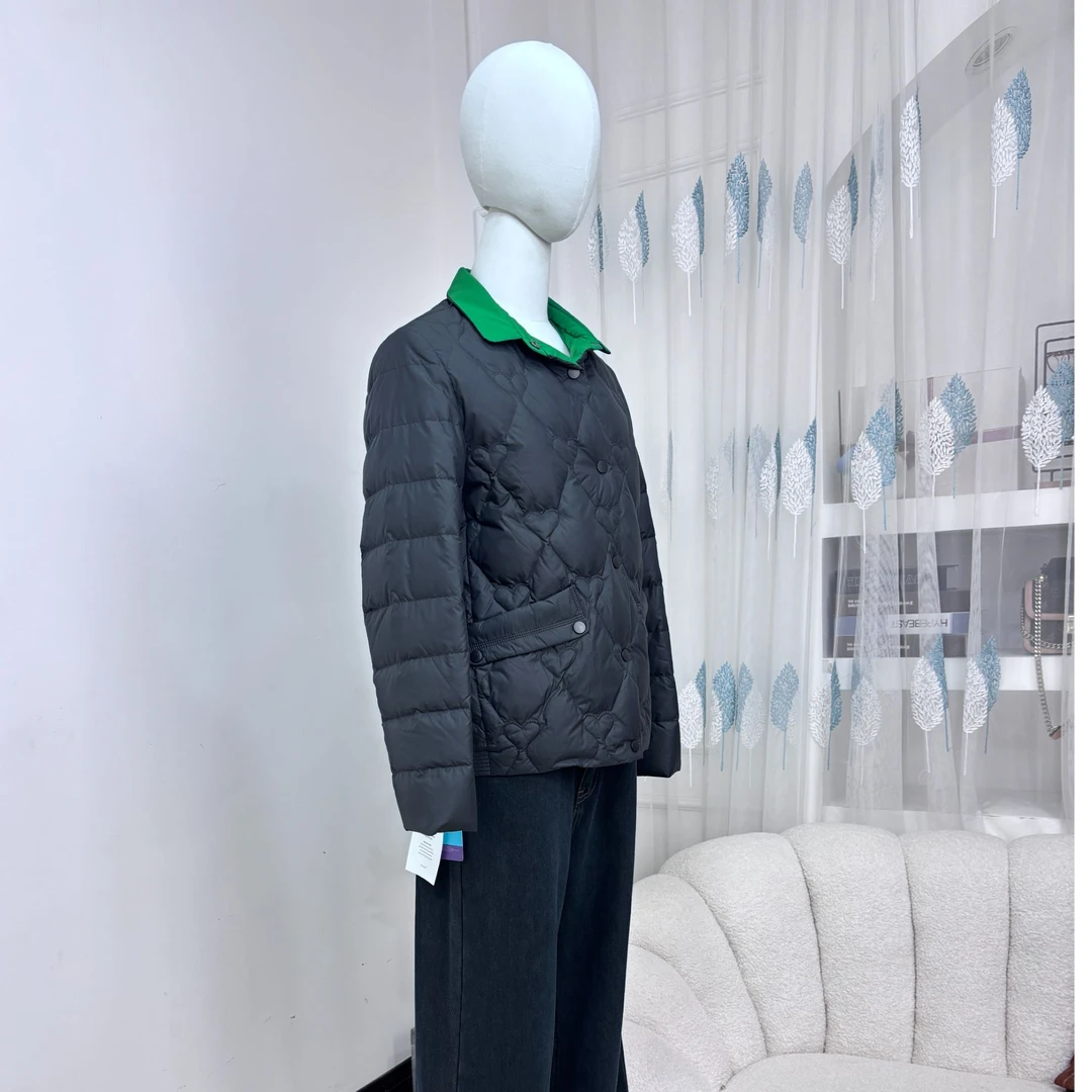 雪国天娇秋冬时尚经典短款轻薄配色翻领羽绒服冬季52285882