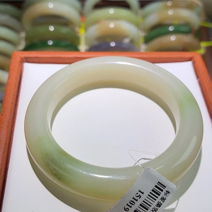 和田玉未镶嵌手镯和田玉翠青52 53