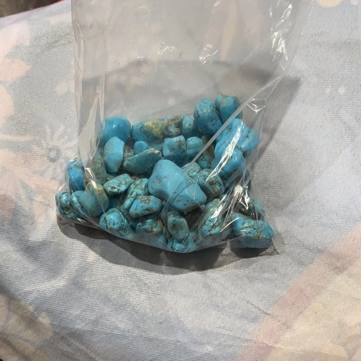 廖***契紫晶大型摆件（非配饰）未镶嵌