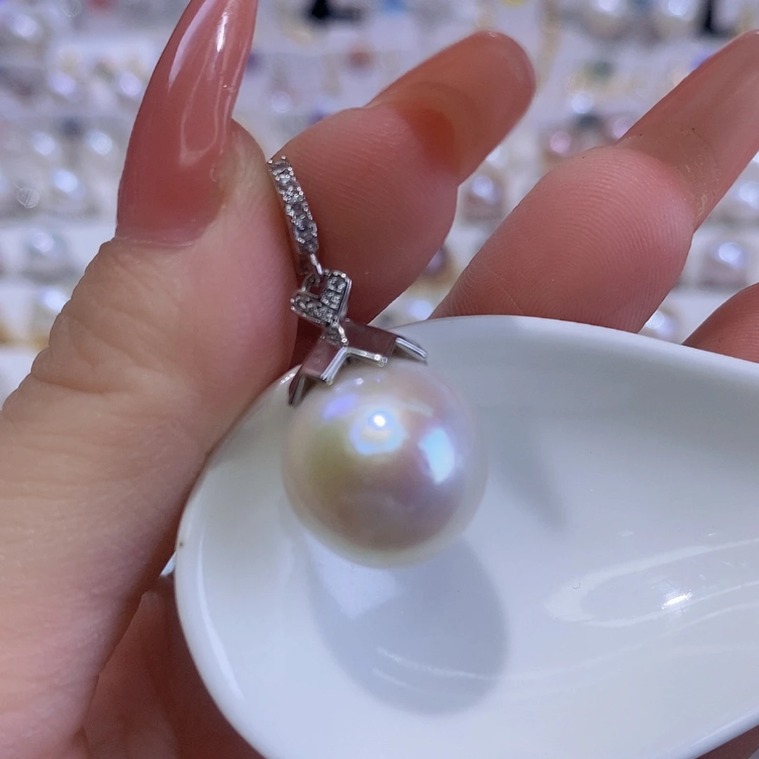 淡水珍珠合金颈饰