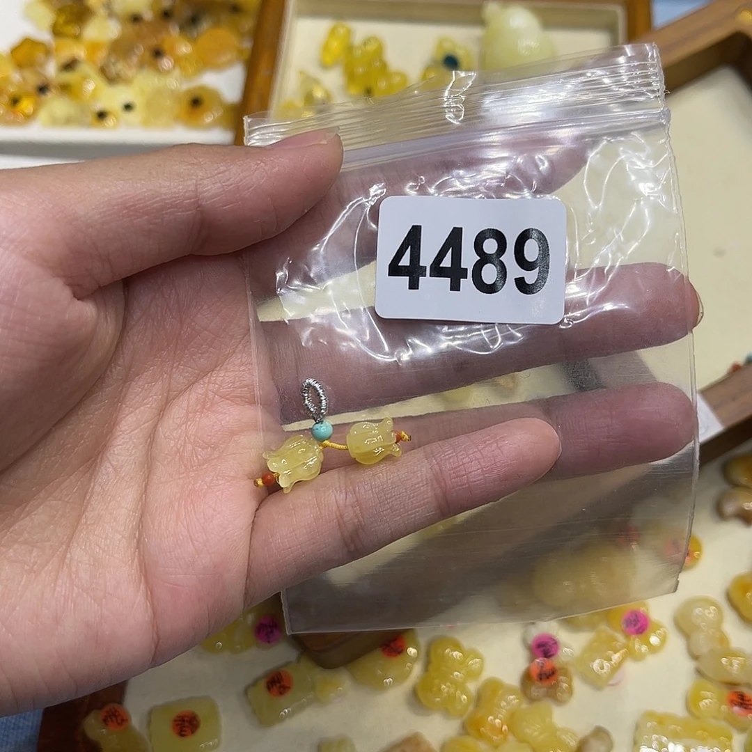 琥珀未镶嵌裸石蜜蜡