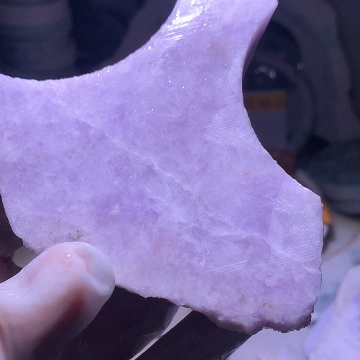 翡翠未镶嵌颈饰边角料