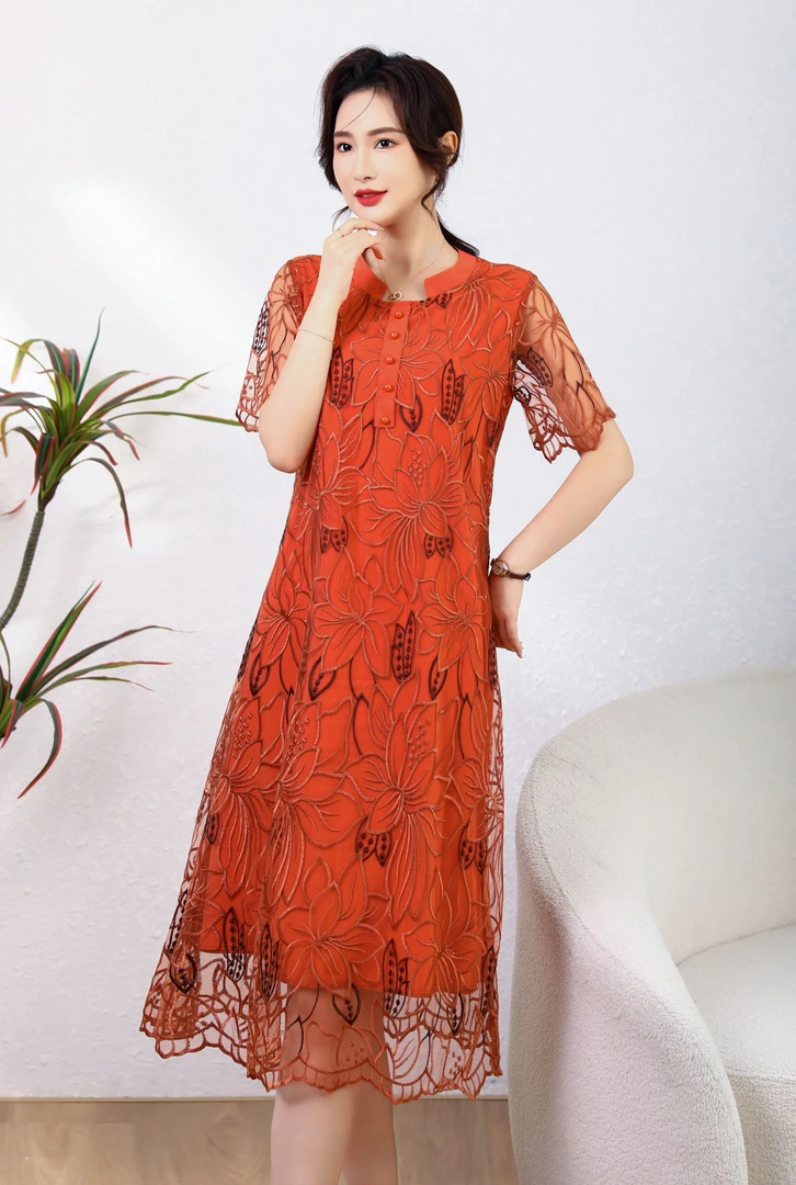花享悦榕刺绣优雅连衣裙蕾丝连衣裙女款爆款2025新款高级感轻奢
