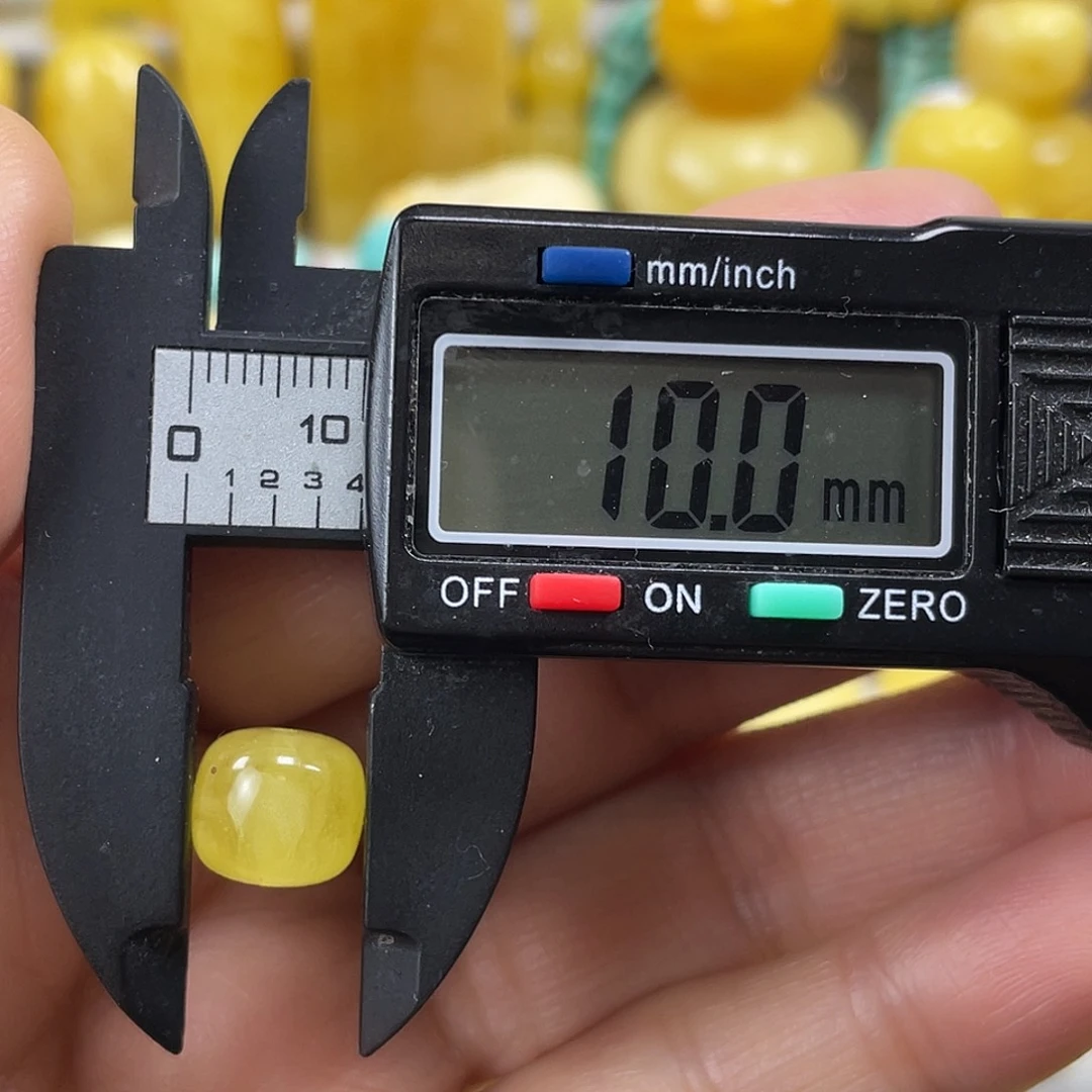 蜜蜡未镶嵌裸石3杂