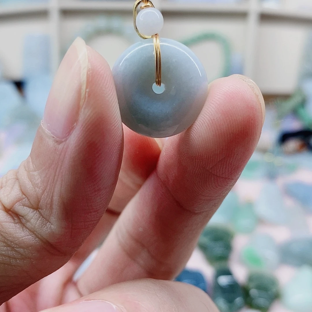 吊坠(不含链)未镶嵌翡翠天然