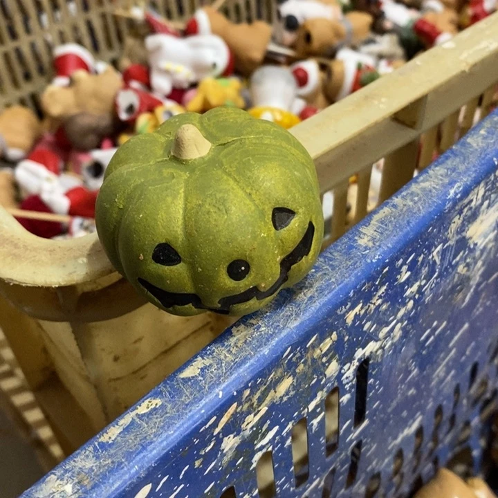 瓷片喵***?不退不换默认瑕疵