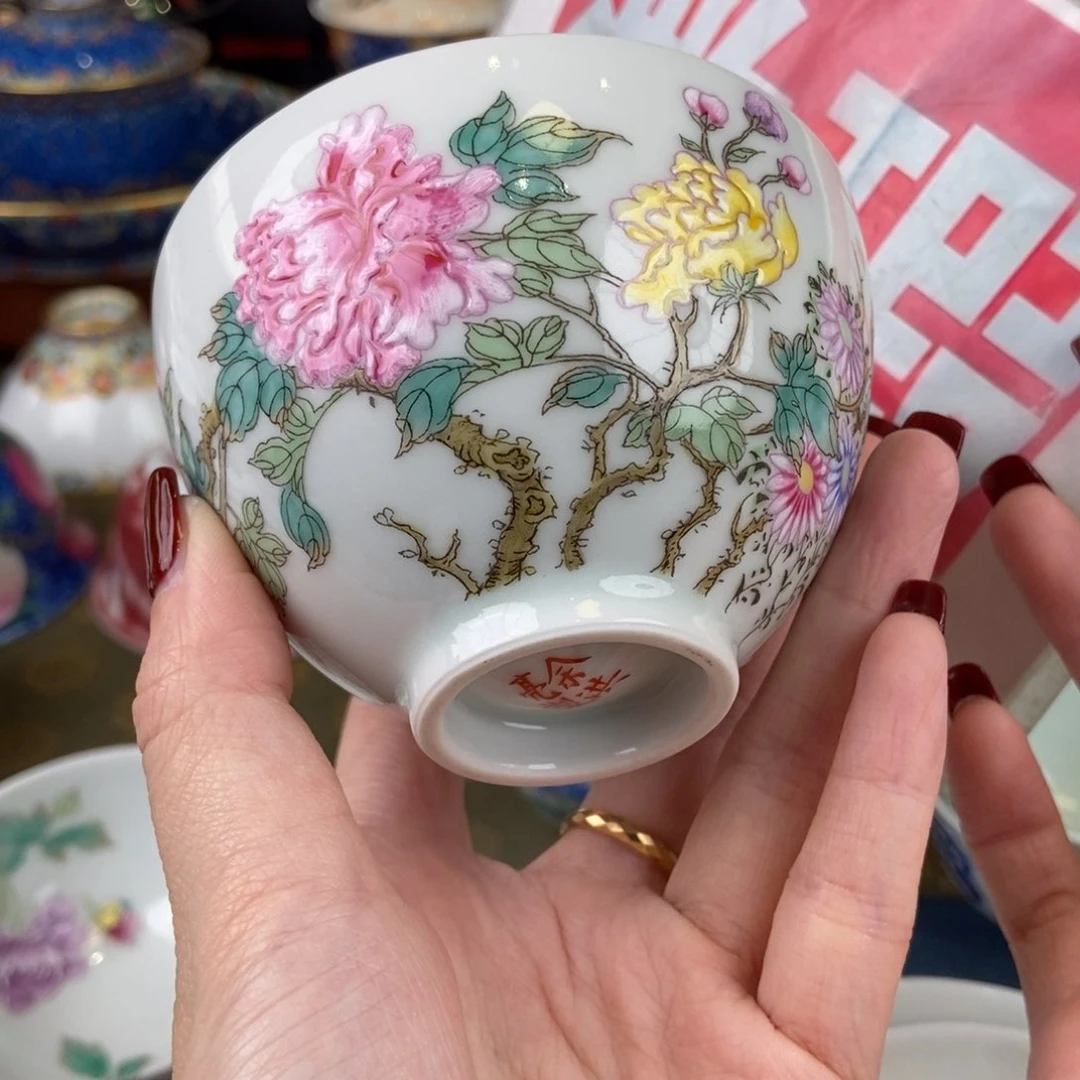陶瓷艺术家的作品是一种
