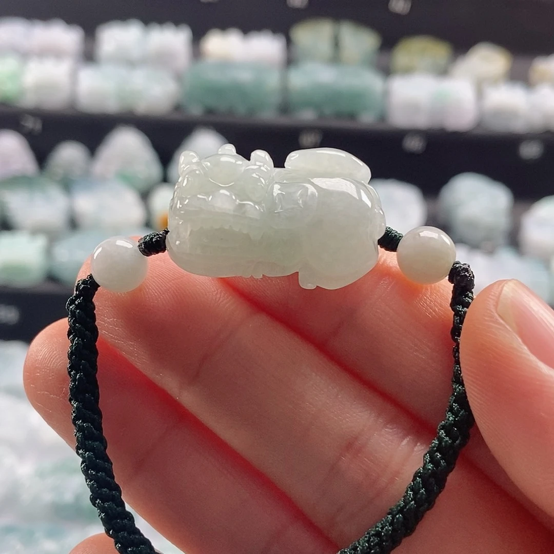 颈饰未镶嵌翡翠翡翠貔貅