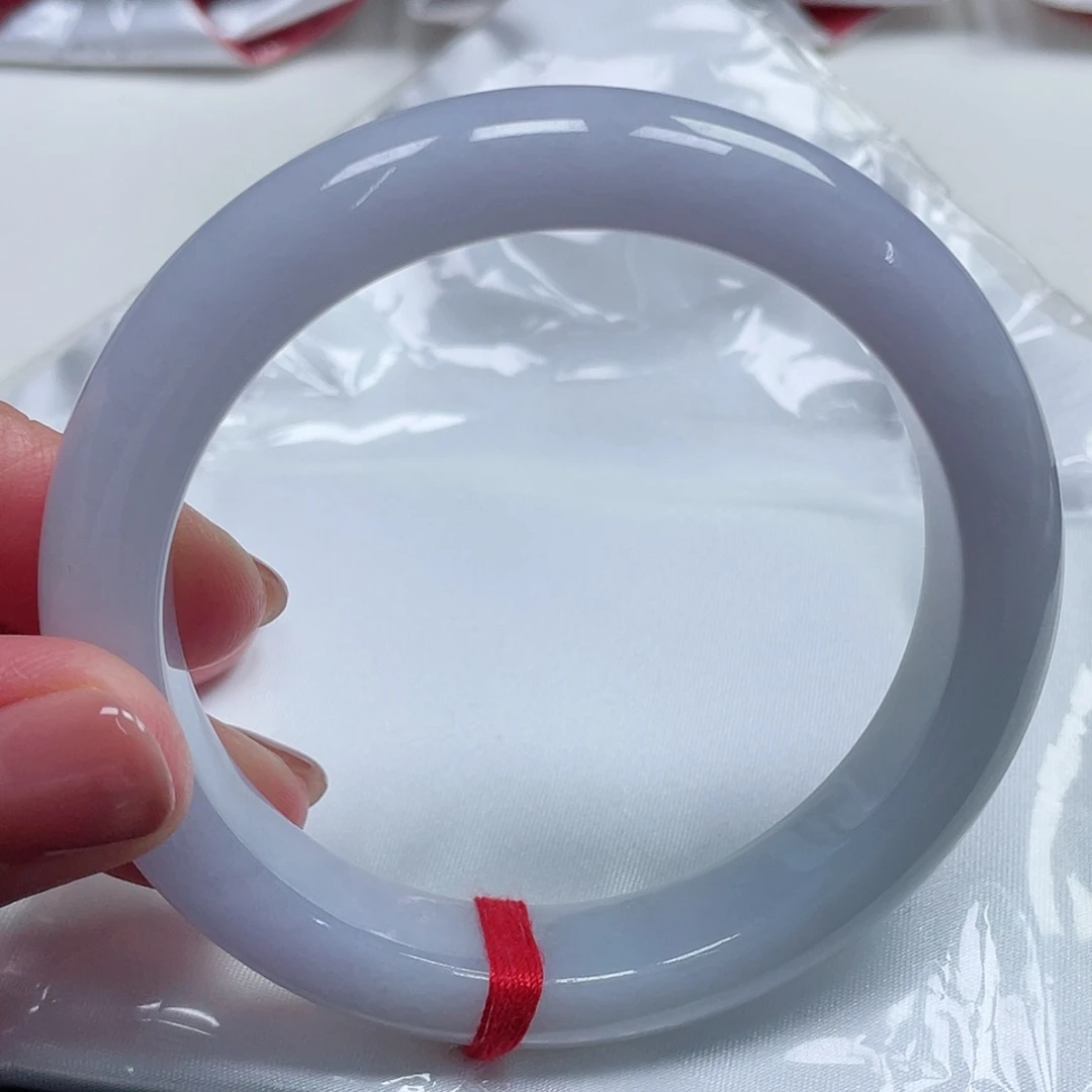 翡翠手镯未镶嵌缅甸翡翠