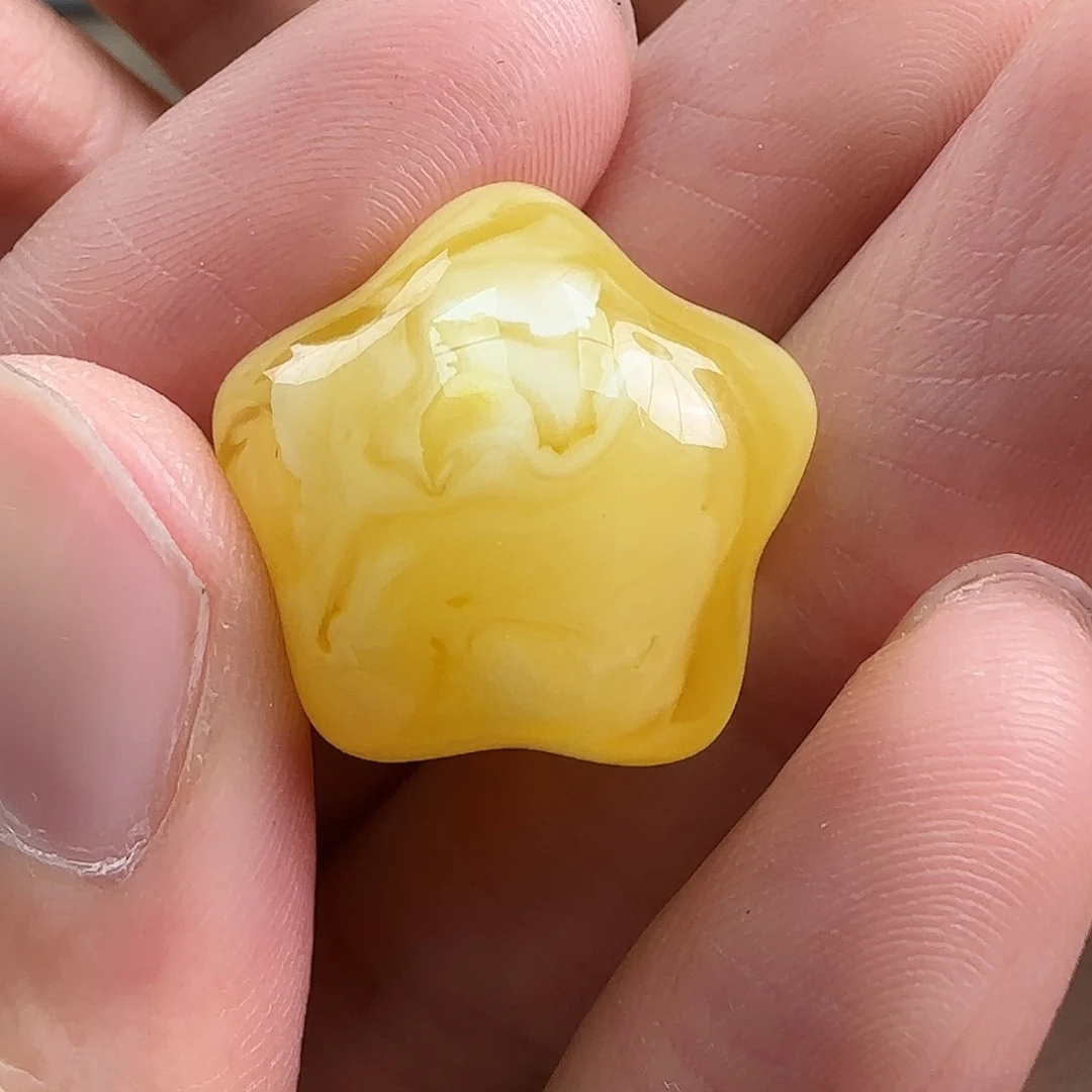 小***玩琥珀未镶嵌珠宝奇石