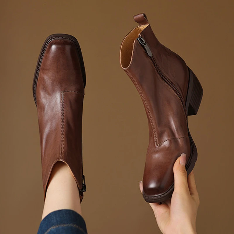 真皮时尚秋冬新款侧拉链英伦风复古马丁靴女百搭中粗跟方头短靴子