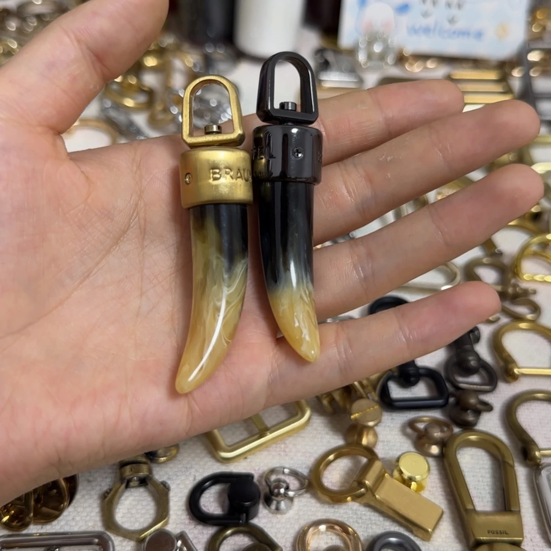 牙齿挂件10元5个备注颜色不混发