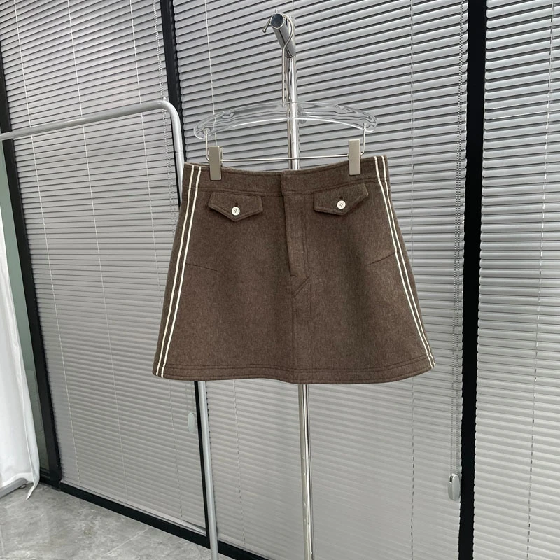 撞色侧线条毛呢制服条纹A字短裙