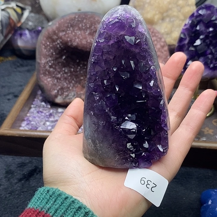 未镶嵌大型摆件（非配饰）发晶