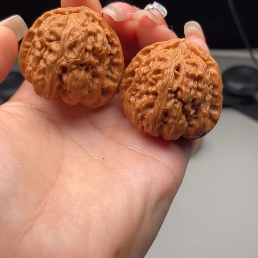 文玩核桃白狮子38