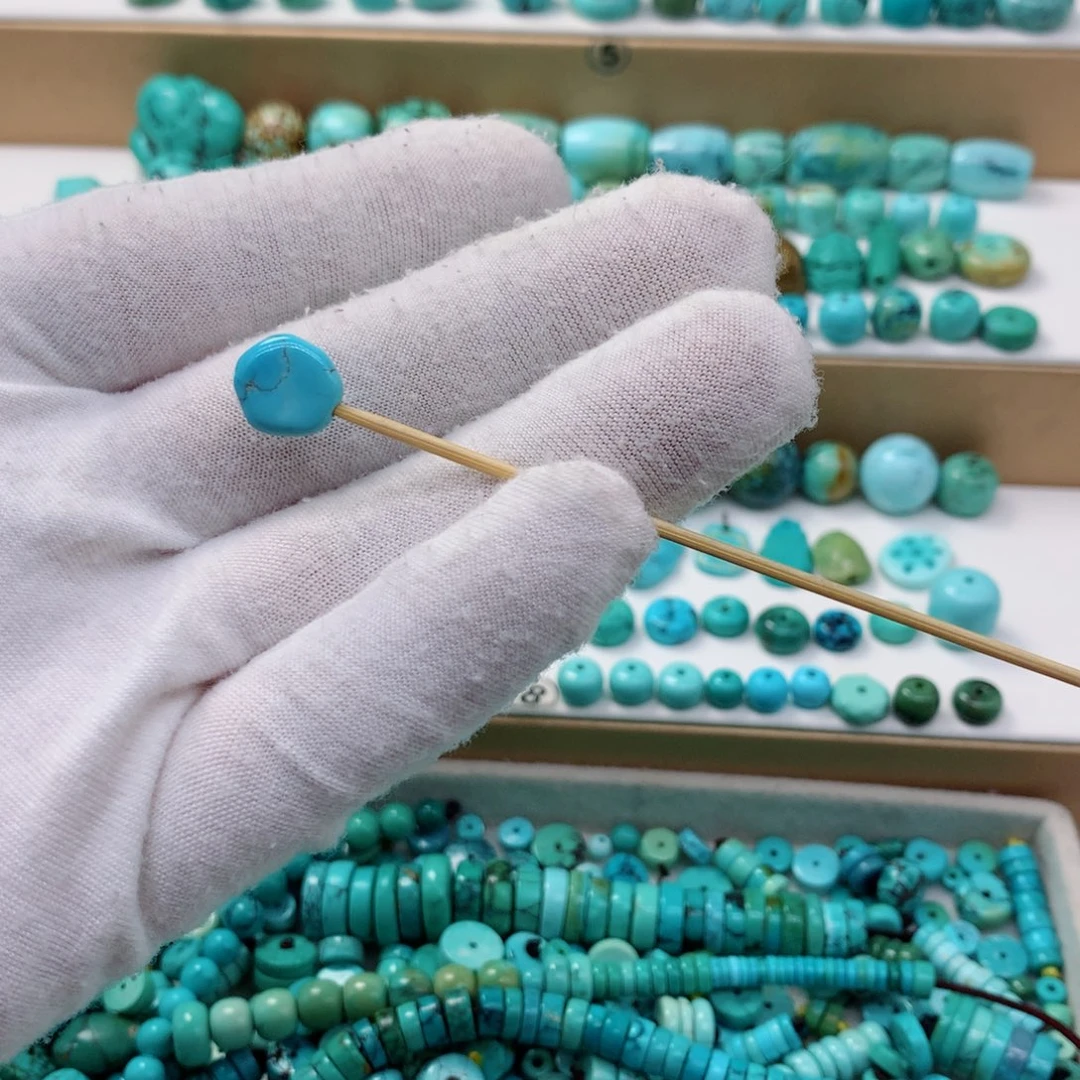 绿松石未镶嵌挂件