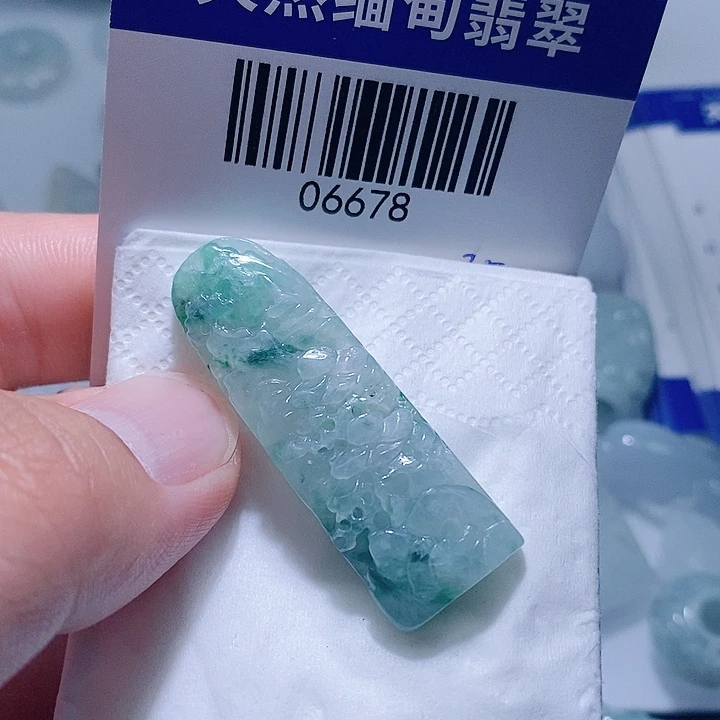 翡翠未镶嵌颈饰天光墟翡翠市场现金代购