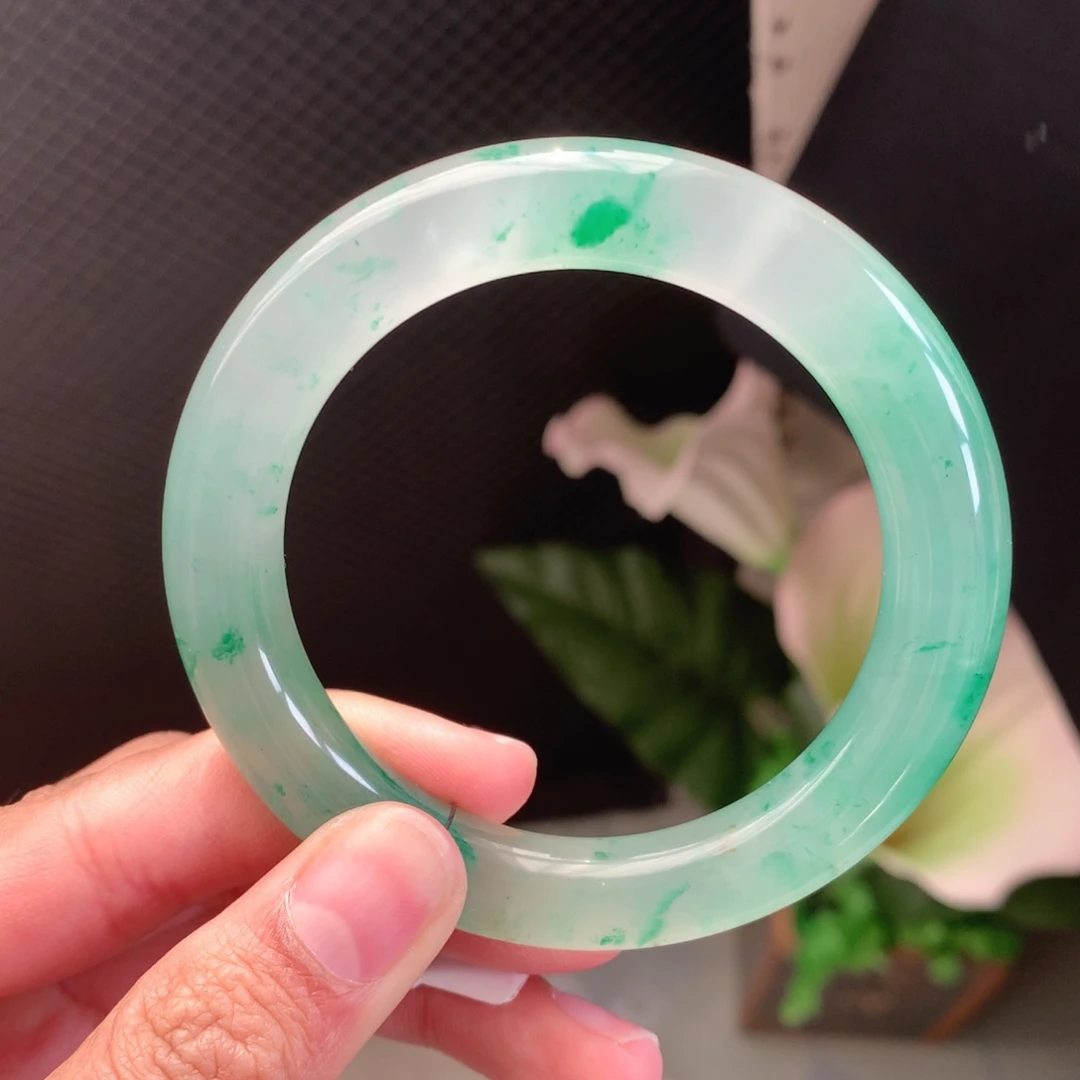 石英质玉未镶嵌手镯