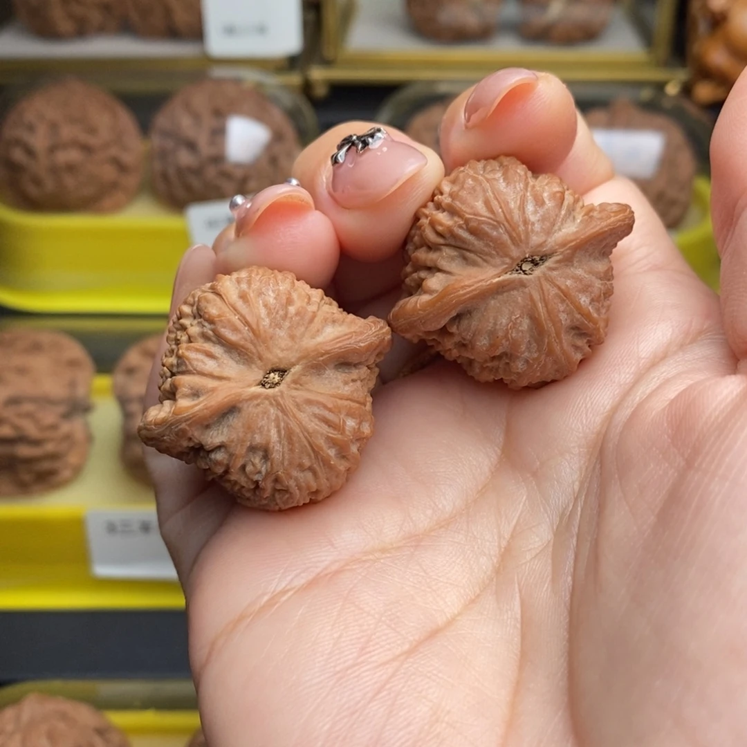 等***远文玩核桃吊坠33七步沟全品