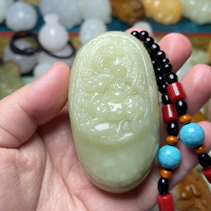 石材天然方解石手把件不退换