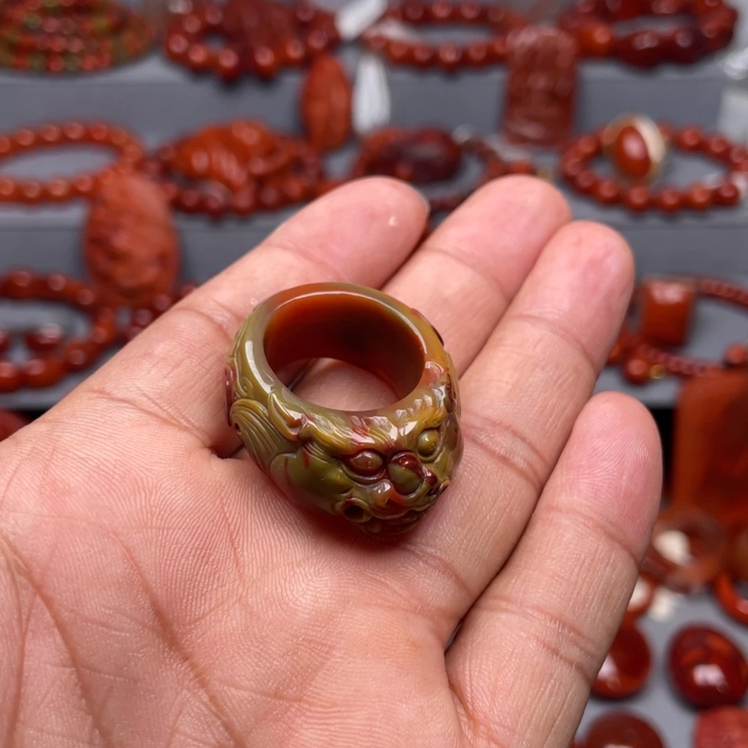 南红玛瑙未镶嵌珠宝奇石板指