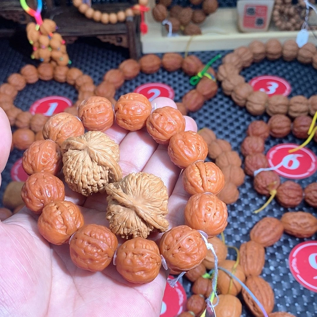 盘****文玩核桃吊坠秋子