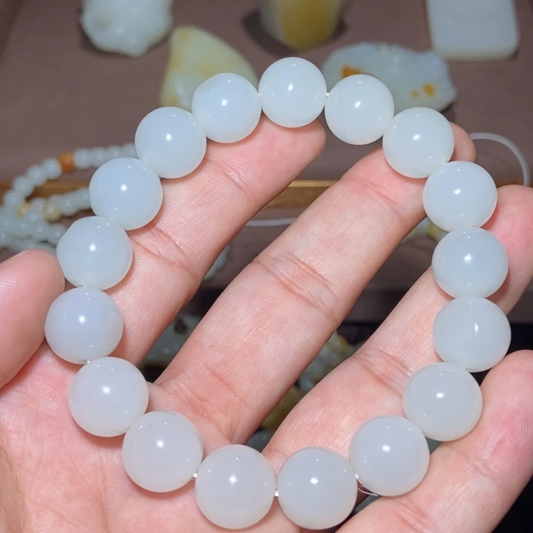 和田玉（糖玉）未镶嵌颈饰