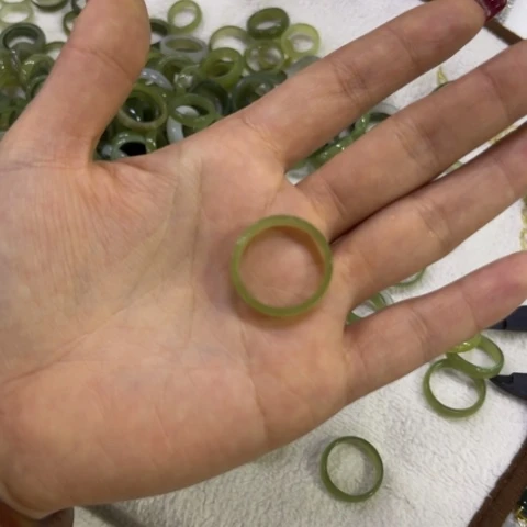 和田玉戒指未镶嵌