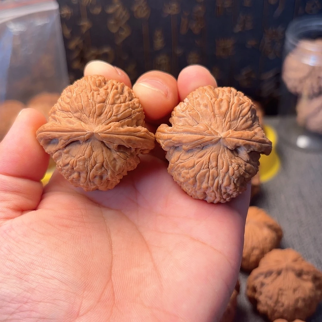 手串文玩核桃白狮子