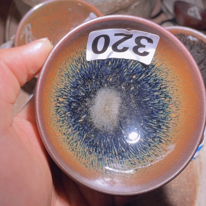 陶瓷马克杯的味道……在于它可以