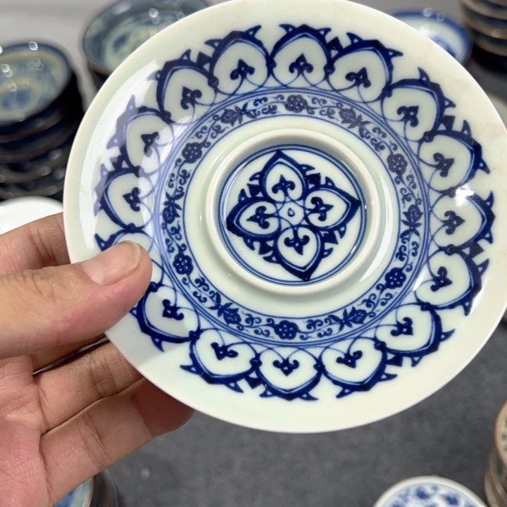 瓷片白青花宝相壶承底托