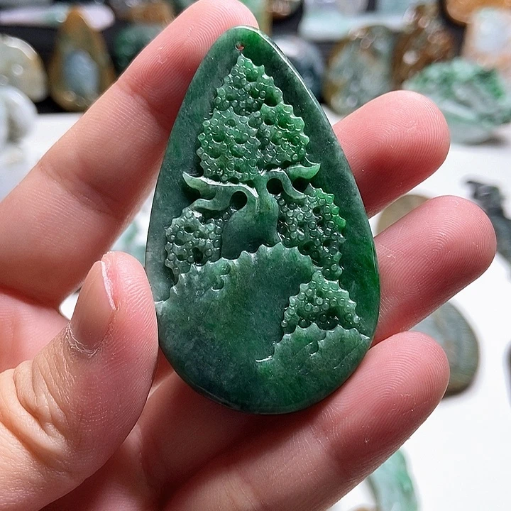 翡翠未镶嵌颈饰翡翠a货