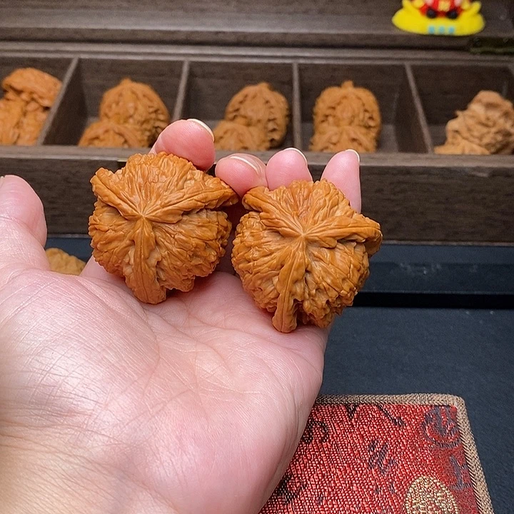 郭***把件文玩核桃白奔