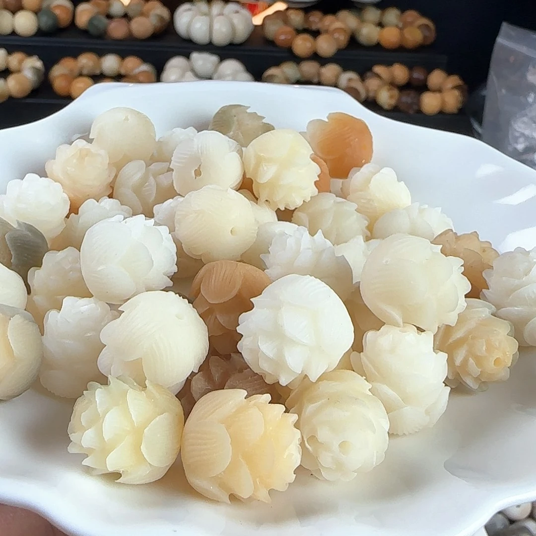 菩提根/象牙果吊坠瑕疵卡17莲花5颗