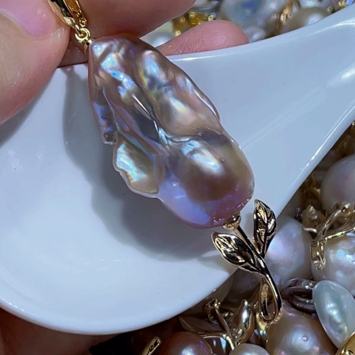 颈饰未镶嵌淡水珍珠