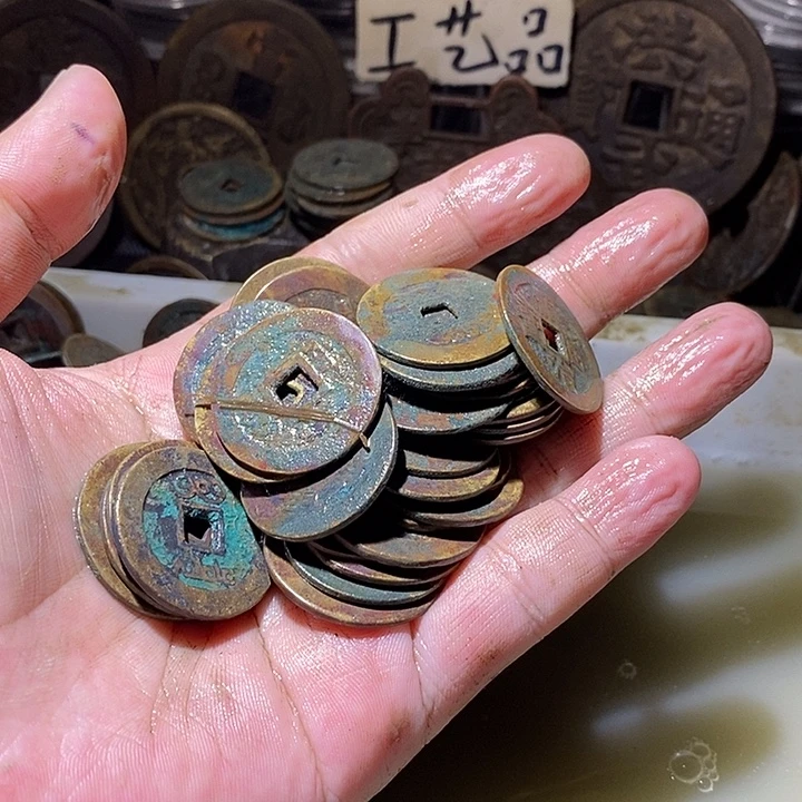 加***郑铜现代工艺品仿制品