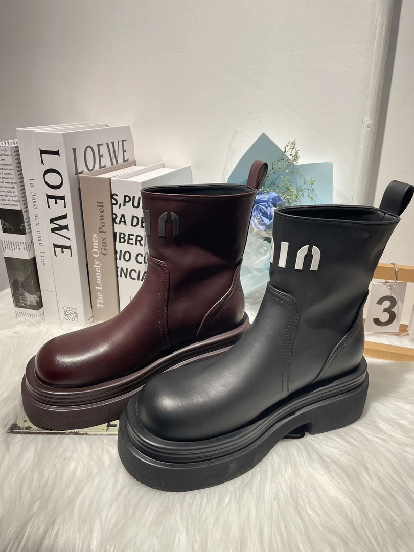 8096-66 欧洲站马丁靴女2024新款厚底增高显瘦英伦风短筒切尔西靴