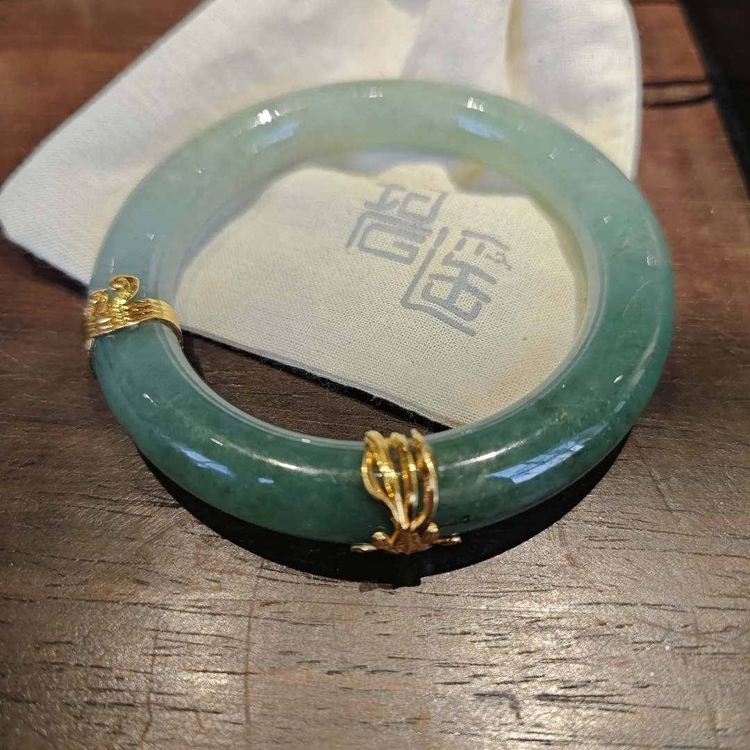 老翡翠手镯18k金设计款