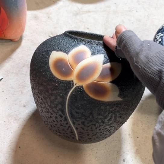 罐 默认微瑕，有孔编号20-286