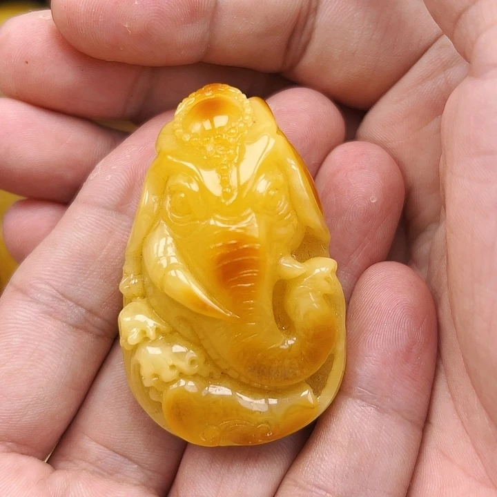 蜜蜡未镶嵌珠宝奇石蜜蜡吊坠31.2克