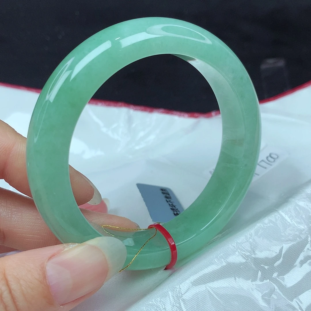 翡翠手镯未镶嵌57圈028