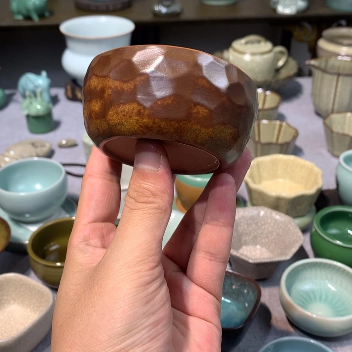 龙泉青瓷手工锤纹