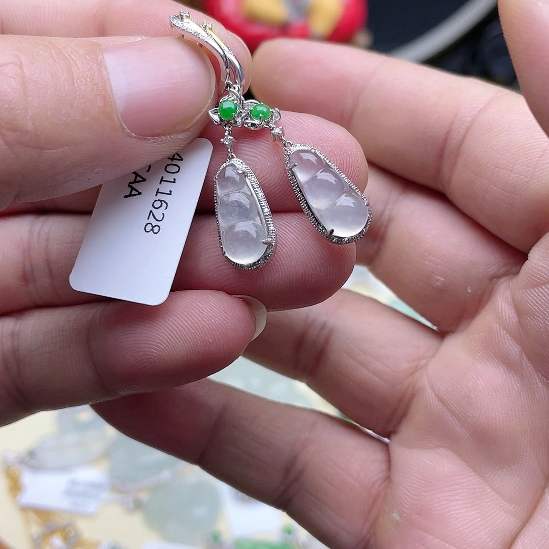 翡翠颈饰18K金镶嵌回流