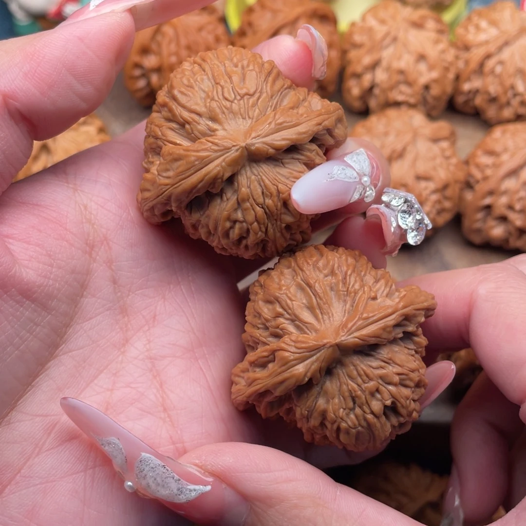 把件文玩核桃全品精配红皮粗棱南疆45