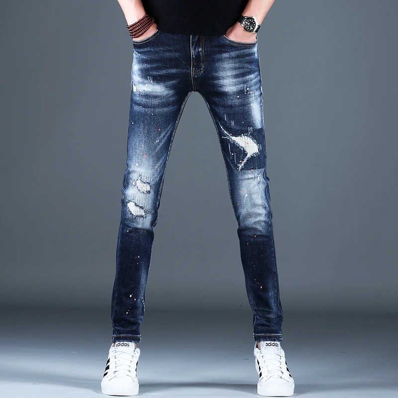 韩俊尼2025款男士个性印花牛仔裤男装破洞潮流修身小脚裤休闲弹力