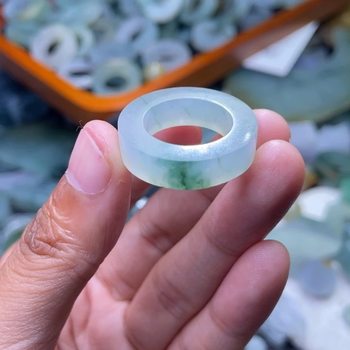 未镶嵌定制翡翠繁***'翡翠定制