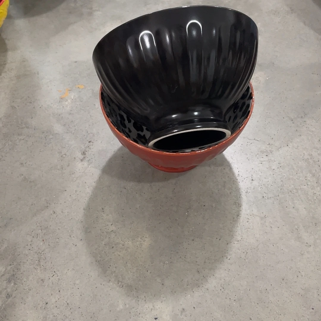瓷    5.5寸温佩家 数量是2