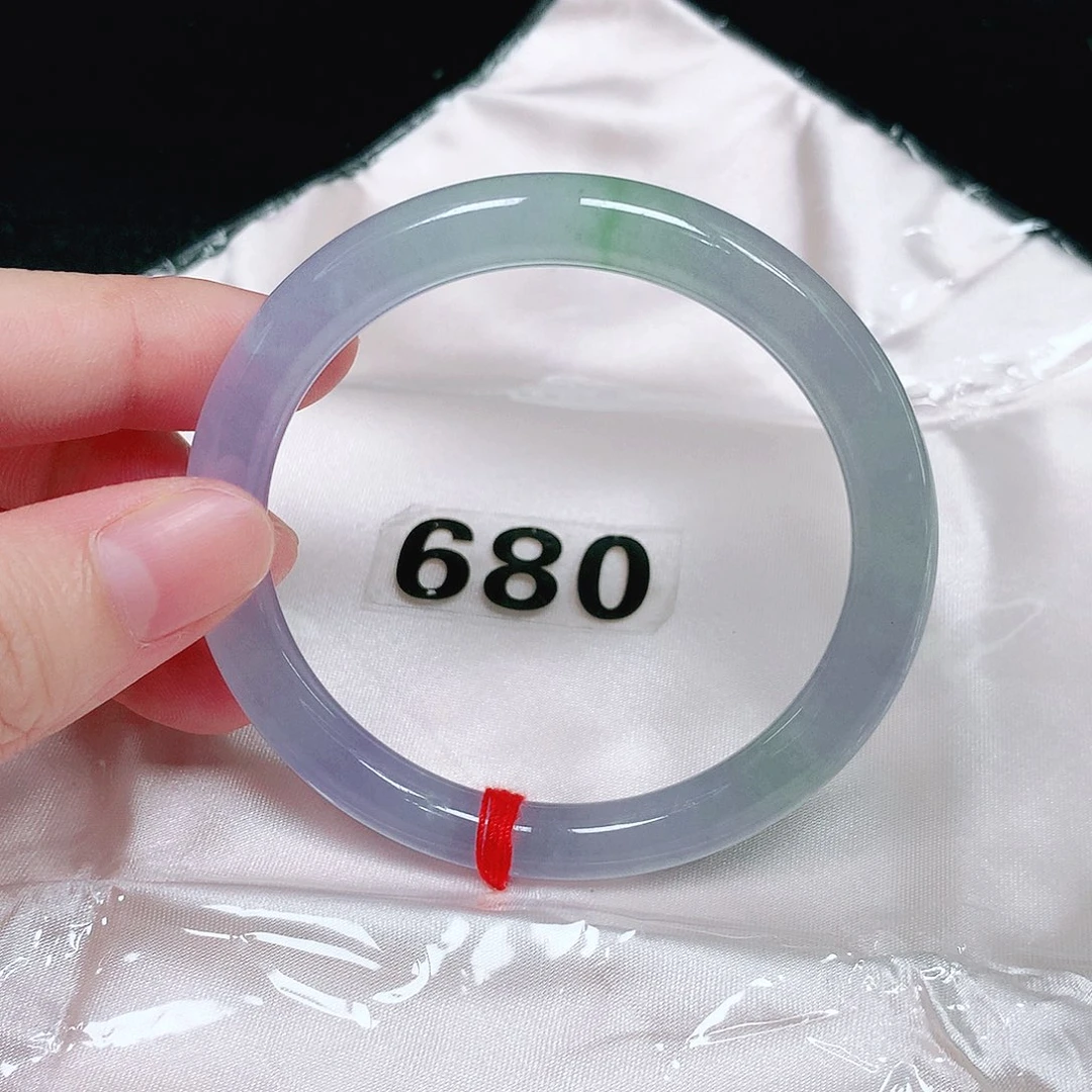 翡翠未镶嵌手镯（圆镯）