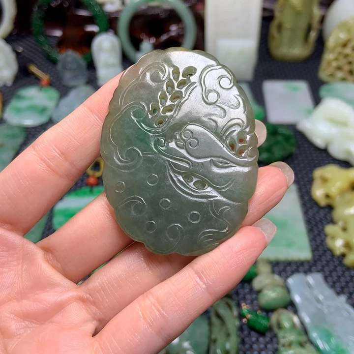 永***弃翡翠未镶嵌挂件清